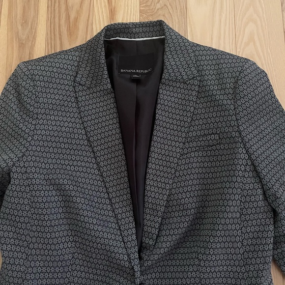 Grey Banana Republic Blazer - Picture 2 of 3
